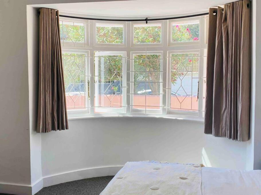 Casa Caprice - A 3 Bed Steps From The
