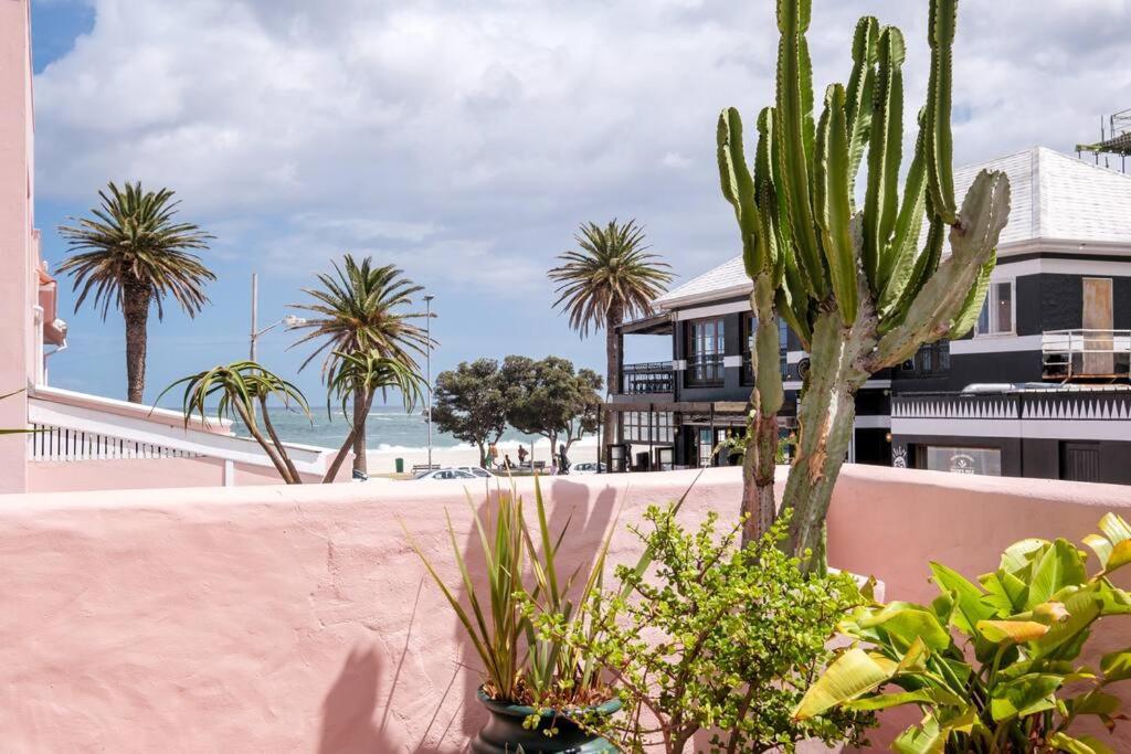 Casa Caprice - A 3 Bed Steps From The Kapstadt